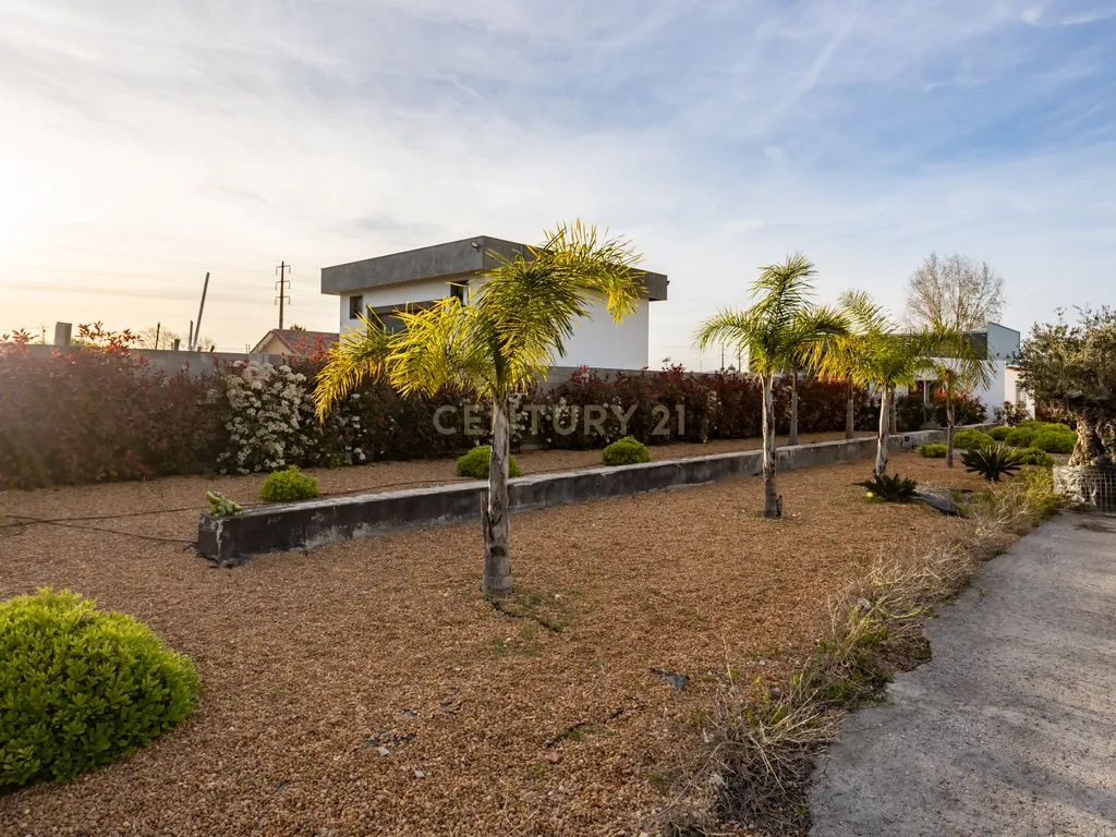 Moradia/Armazém em lote de 10280m2 em Alcochete - Image 57