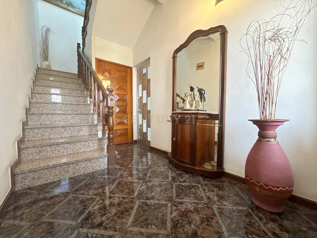 Moradia com 3 Apartamentos com área exterior em Vilela, Paços de Ferreira - Image 14