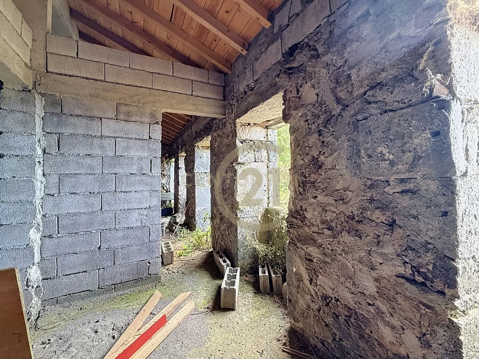 Fotografia 12 de 🏡 MORADIA TRADICIONAL EM PEDRA | SANTA BÁRBARA – ANGRA DO HEROÍSMO