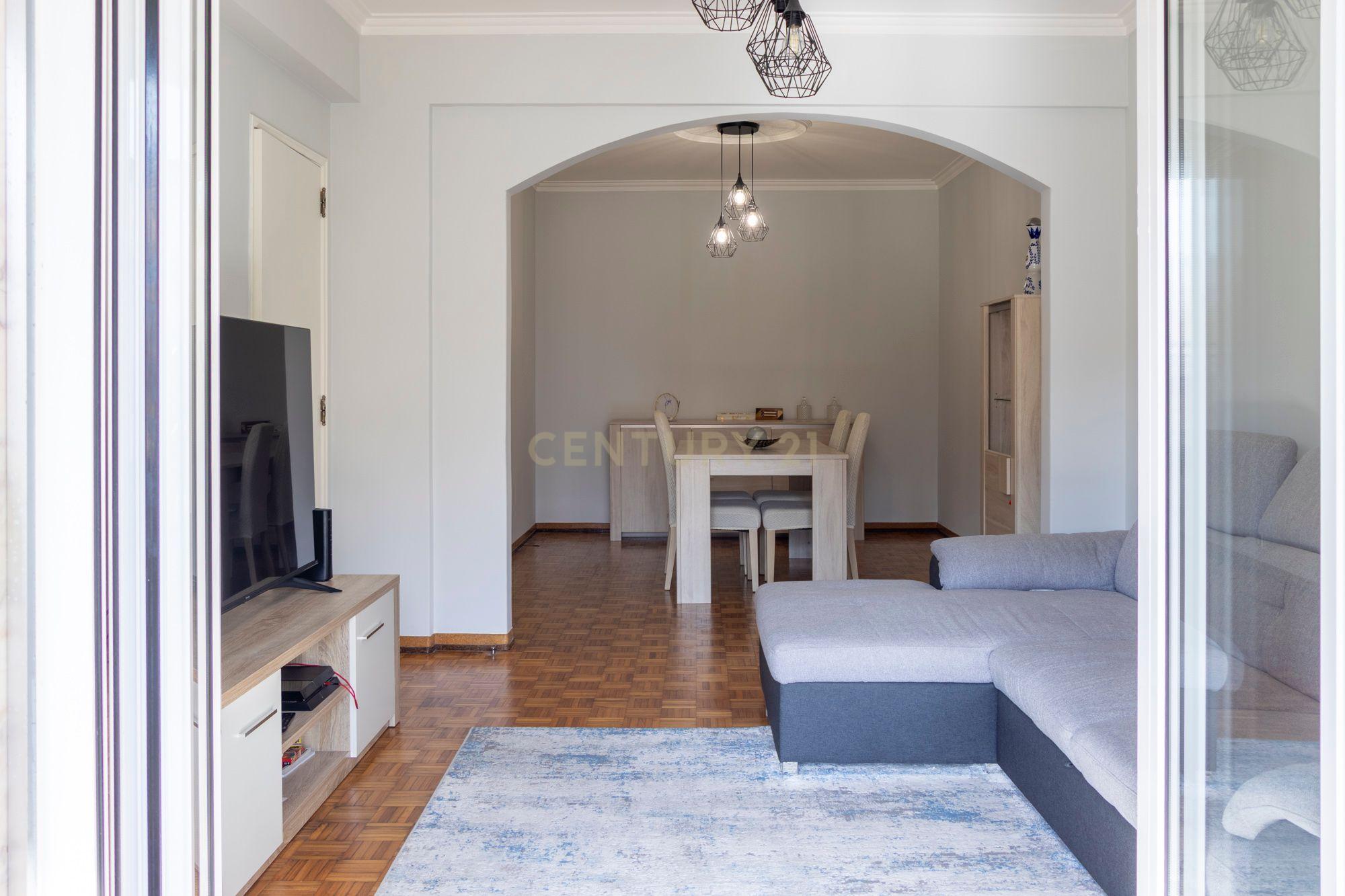 Fotografia 4 de Apartamento T1 com Varanda em Agualva, Sintra