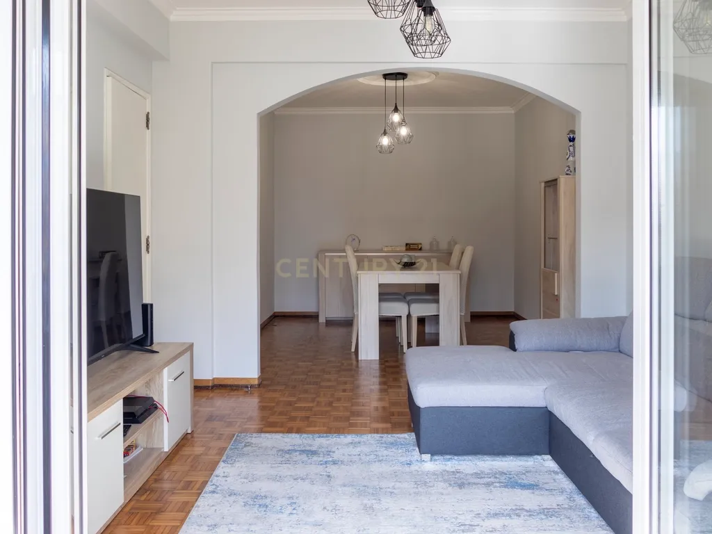 Apartamento T1 com Varanda em Agualva, Sintra - Image 13