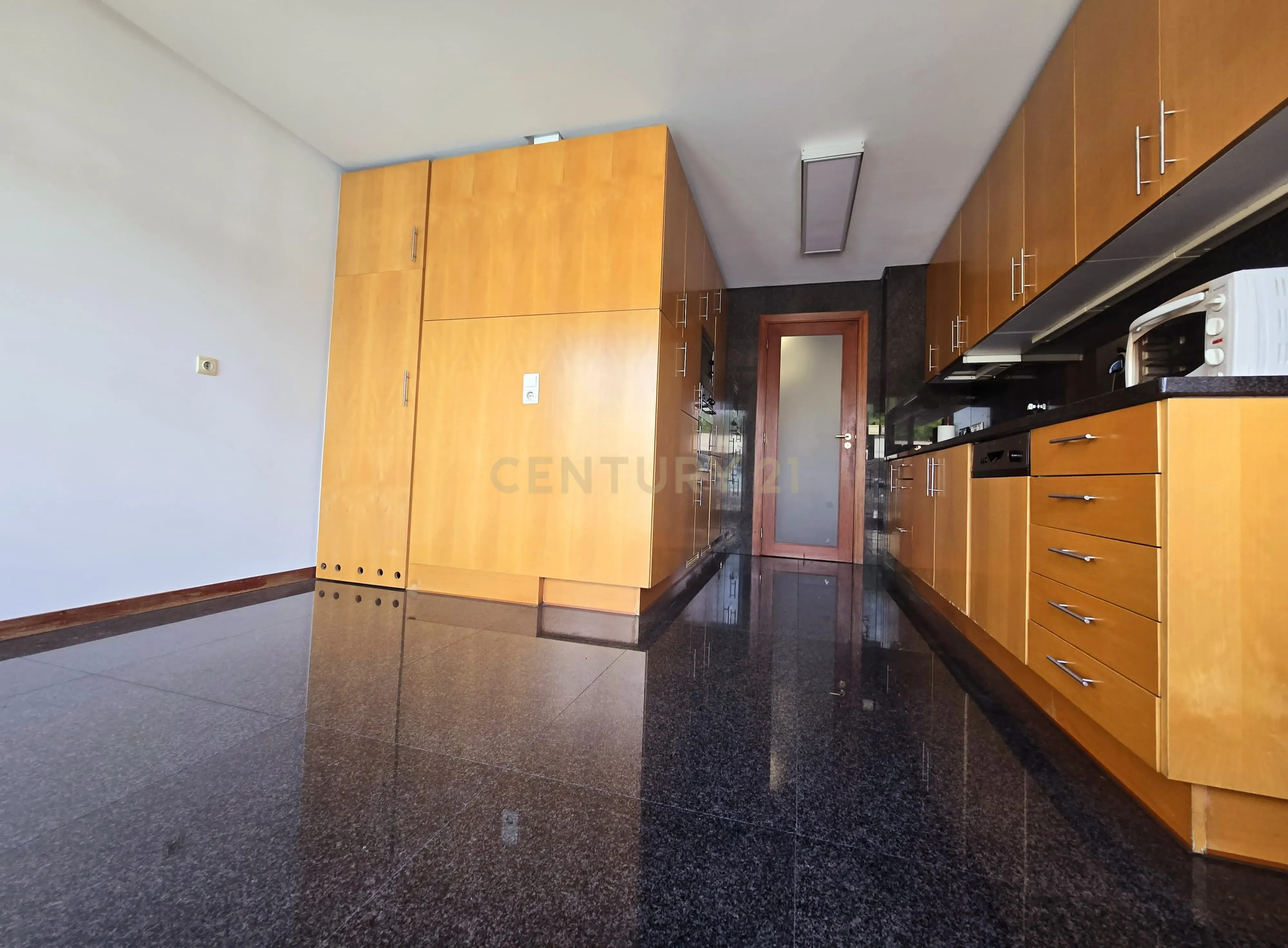 Apartamento T3 no centro da cidade de Guimarães - Image 8