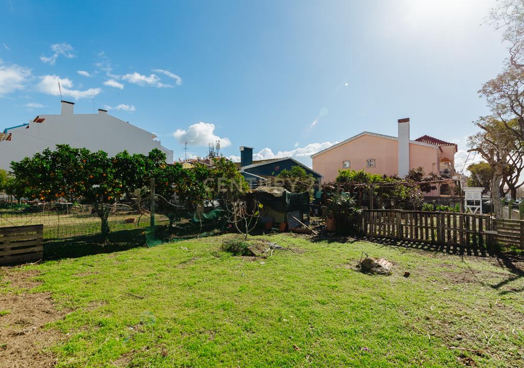 Montijo/Excelente Lote de Terreno com 1056m2 e Moradias para Remodelacao. - Image 15