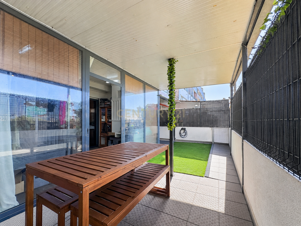 Apartamento T2 com Terraço de 37 m² na Urbanização do Bom Retiro - Image 17