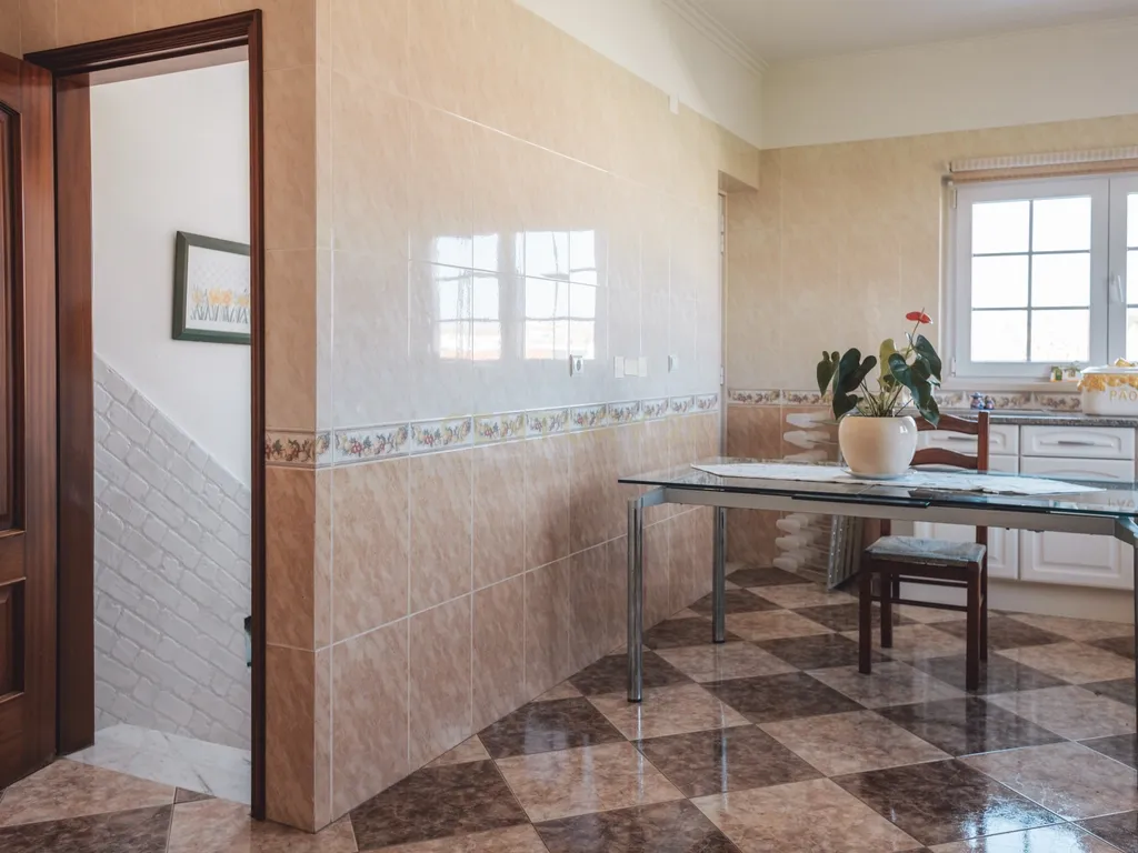 Moradia Isolada T4+2 com Piscina | Lazarim – Charneca da Caparica - Image 36