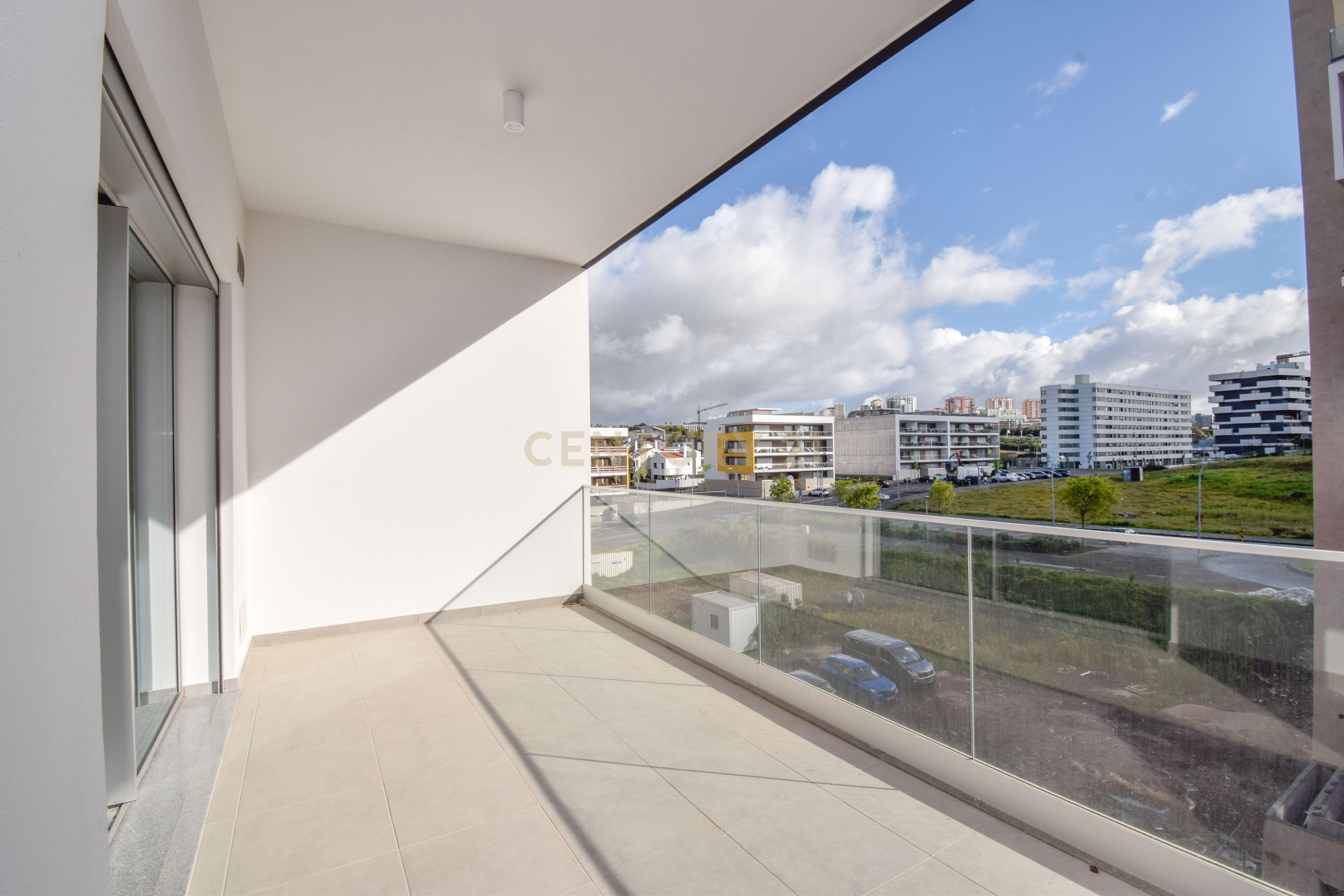 Luxuoso T3 com Vista Deslumbrante sobre o Tejo – Carnaxide / Queijas, Oeiras - Image 20