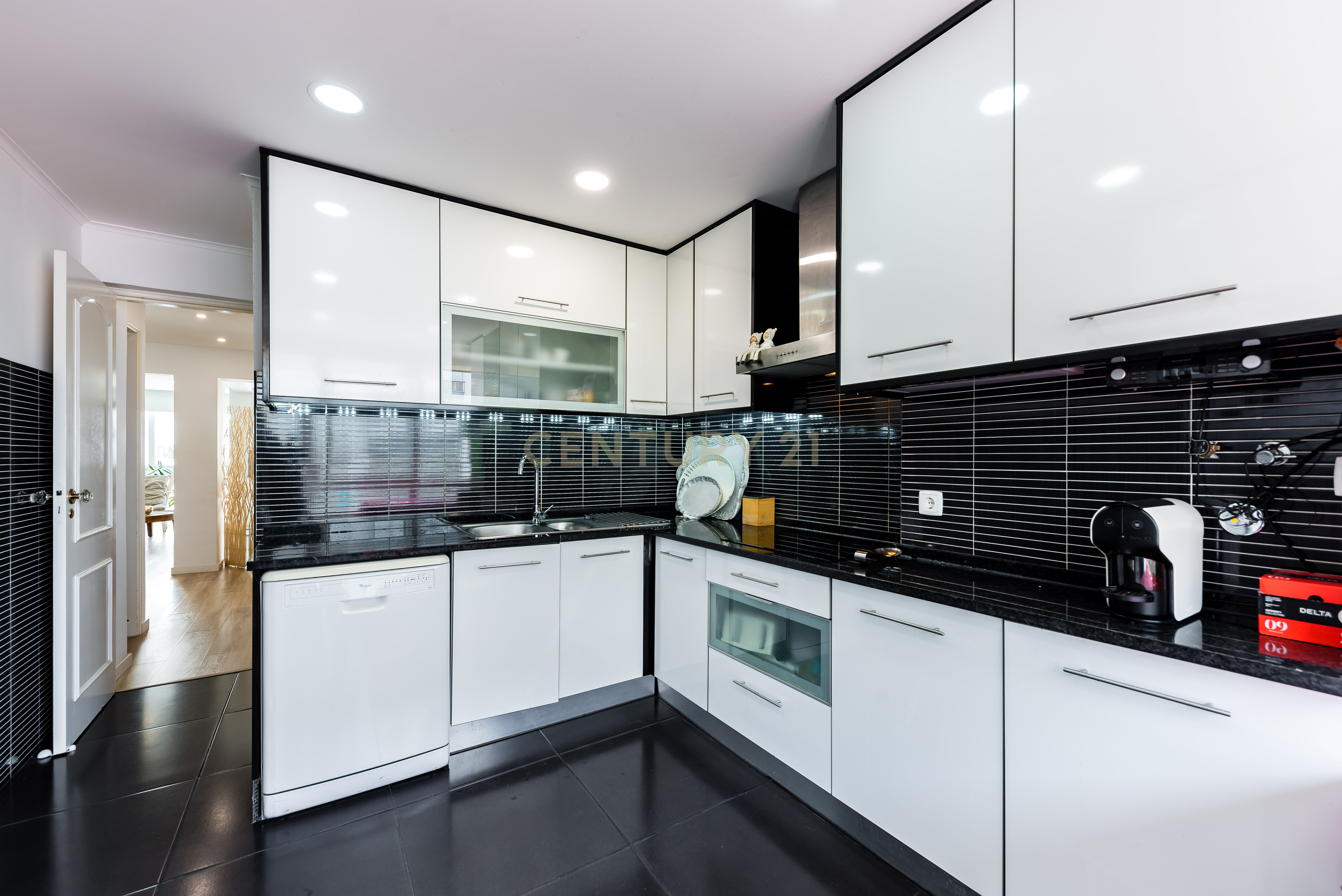 Fotografia 7 de T3 Remodelado em Carnaxide