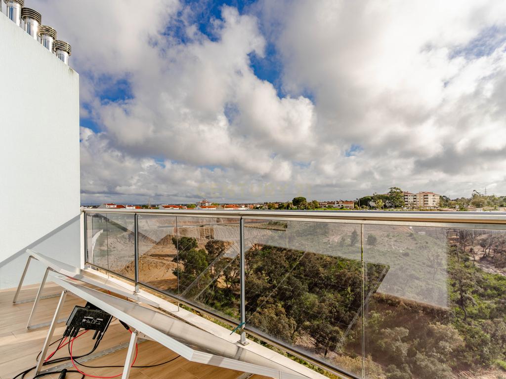 Duplex no Parque Luso em Corroios - Image 37