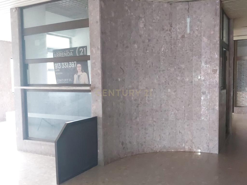 Espaço Comercial para Arrendamento – Excelente Oportunidade - Image 3