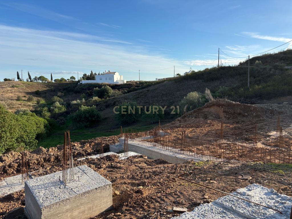 Moradia T4 com piscina e vista mar, em construção, a poucos minutos de Tavira - Image 23
