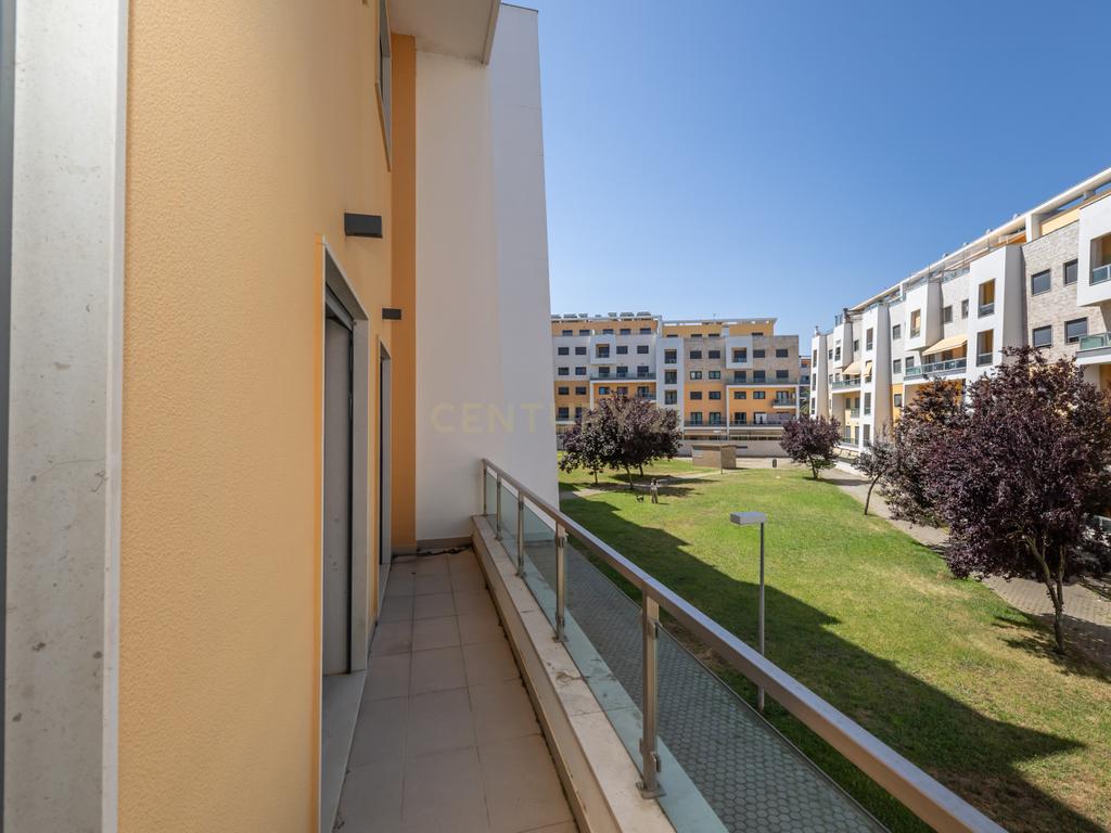 Apartamento T3 Com Box - Varandas Montijo - Image 32