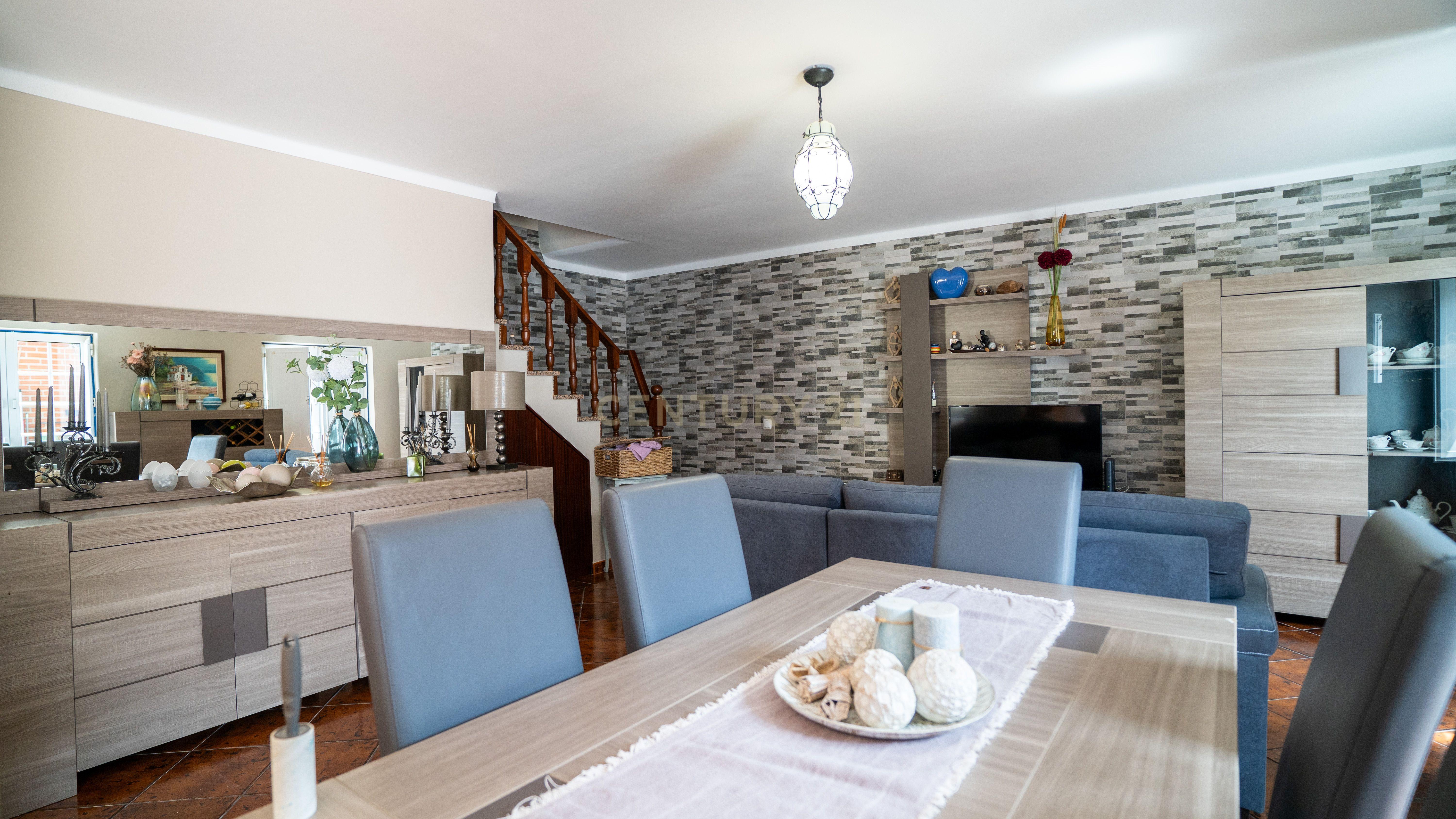 🏡 Moradia T4 Impecável em Olho Marinho – a poucos minutos de Peniche! - Image 9