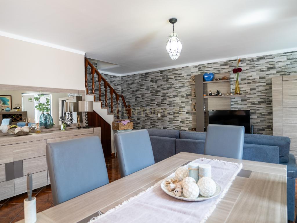 🏡 Moradia T4 Impecável em Olho Marinho – a poucos minutos de Peniche! - Image 9