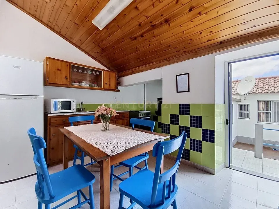 Fotografia 11 de Moradia T1+1 Renovada com Potencial de Investimento – Lomba da Fazenda, Nordeste