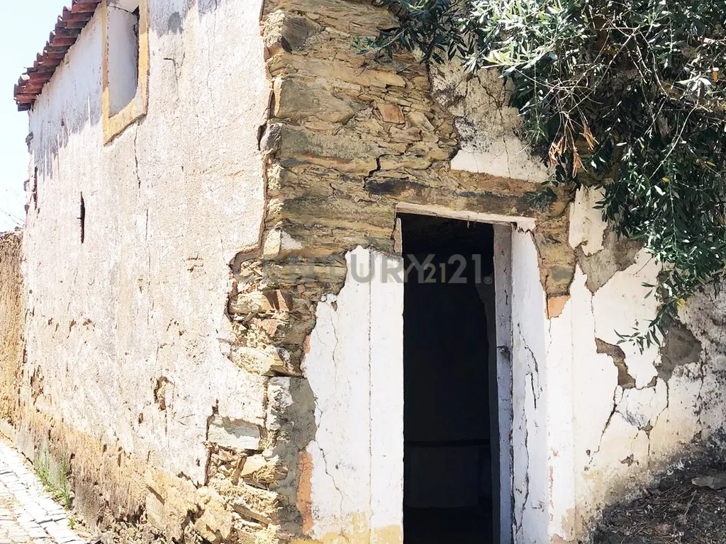 Casa Rural para Reconstrução Total – Chão da Velha, São Matias, Nisa - Image 1