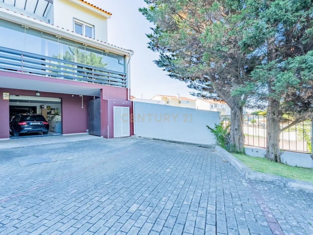Moderna Moradia em Alcabideche, Cascais - Oportunidade Única - Image 4