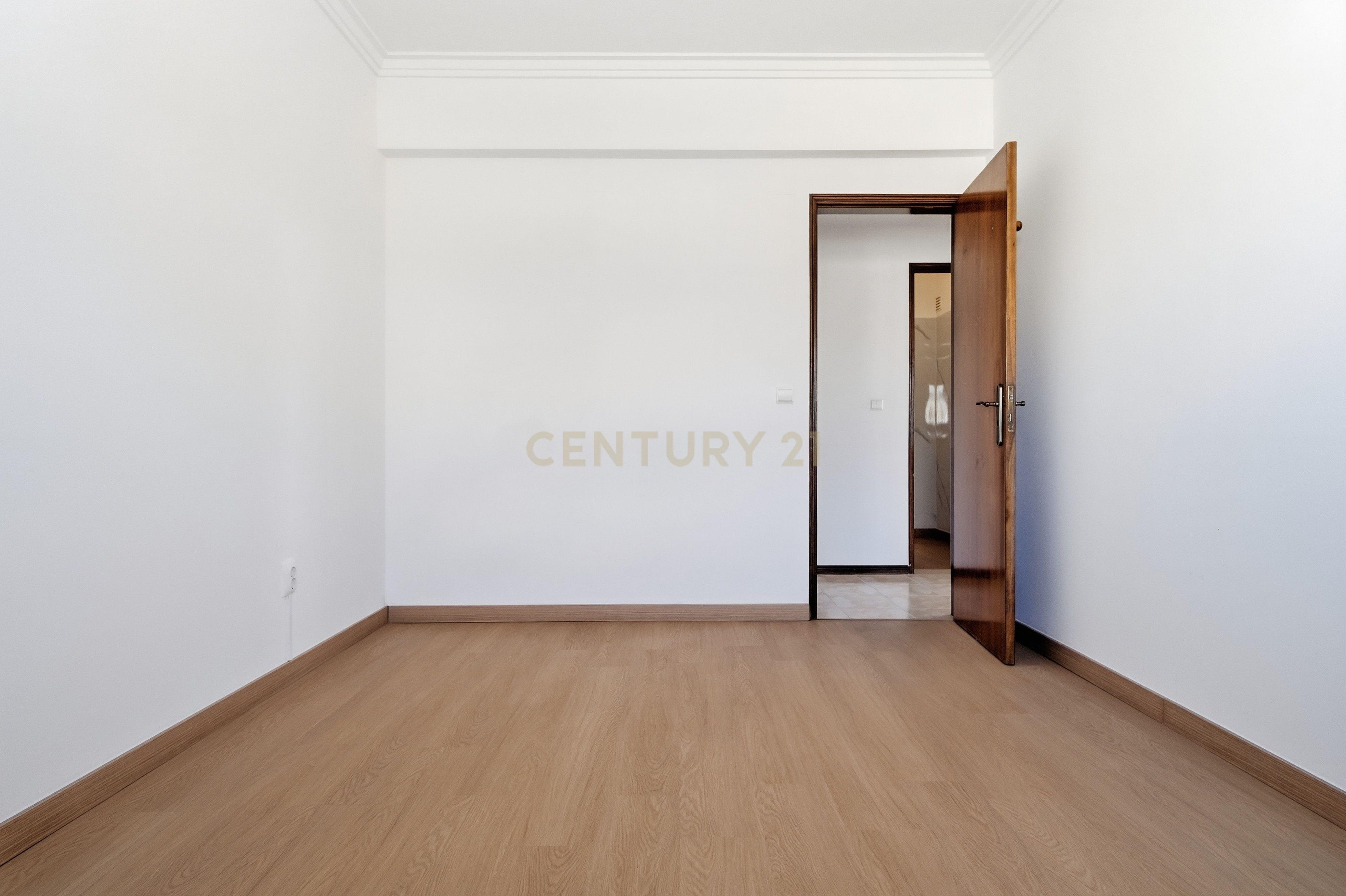Fotografia 9 de Apartamento T4 para arrendamento - 1800€