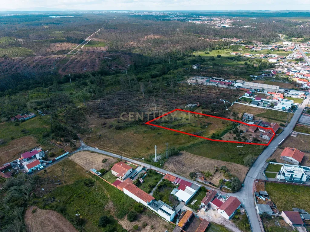 Moradia T7 com Enorme Potencial em Lote Total de 5.611 m² - Image 33
