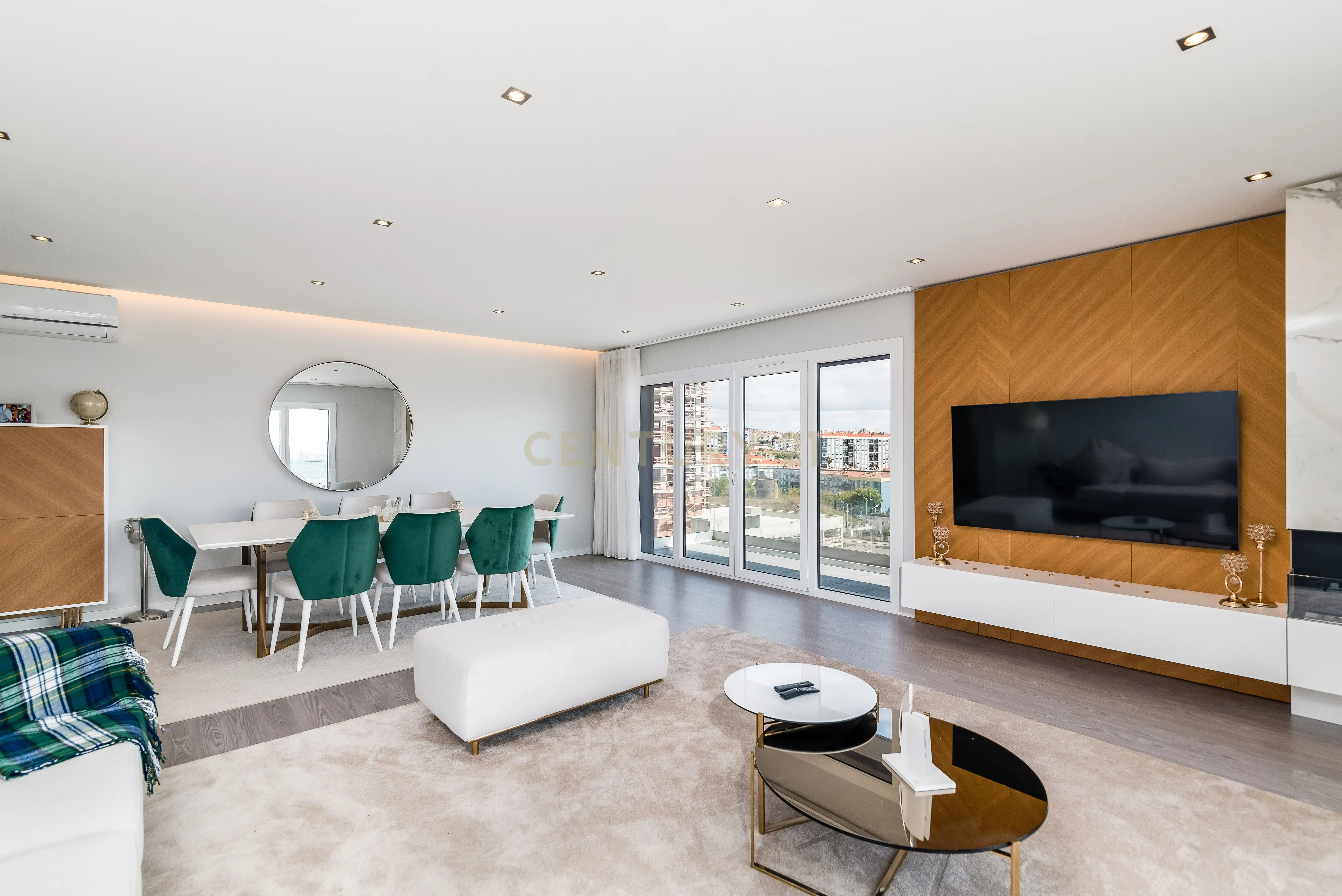 Luxuoso Apartamento T3 em Odivelas com Vista Panorâmica - Image 31