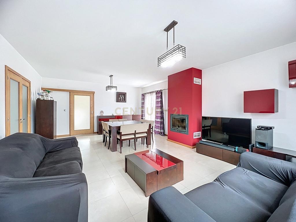 Casa Luxuosa com Vista Mar em Povoação, São Miguel - Image 8