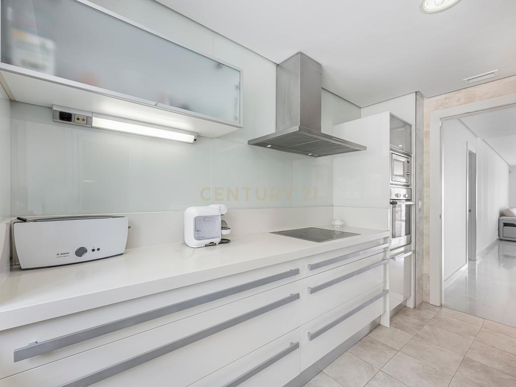 Magnífica habitação de luxo em VISTA REAL, Nueva Andalucía, Marbella! - Image 13