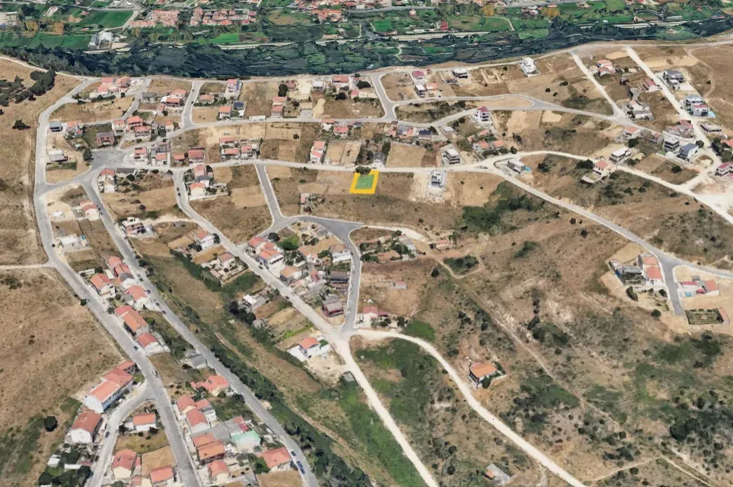 Fotografia 8 de LOTE DE TERRENO PARA MORADIA T4 em VIALONGA