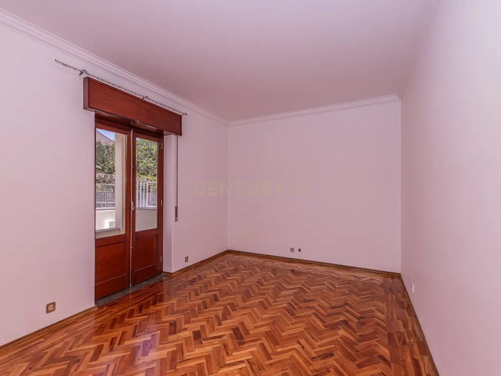 Moradia Isolada com Garagem Box para 2 Carros — Matarraque, S. Domingos de Rana - Image 26