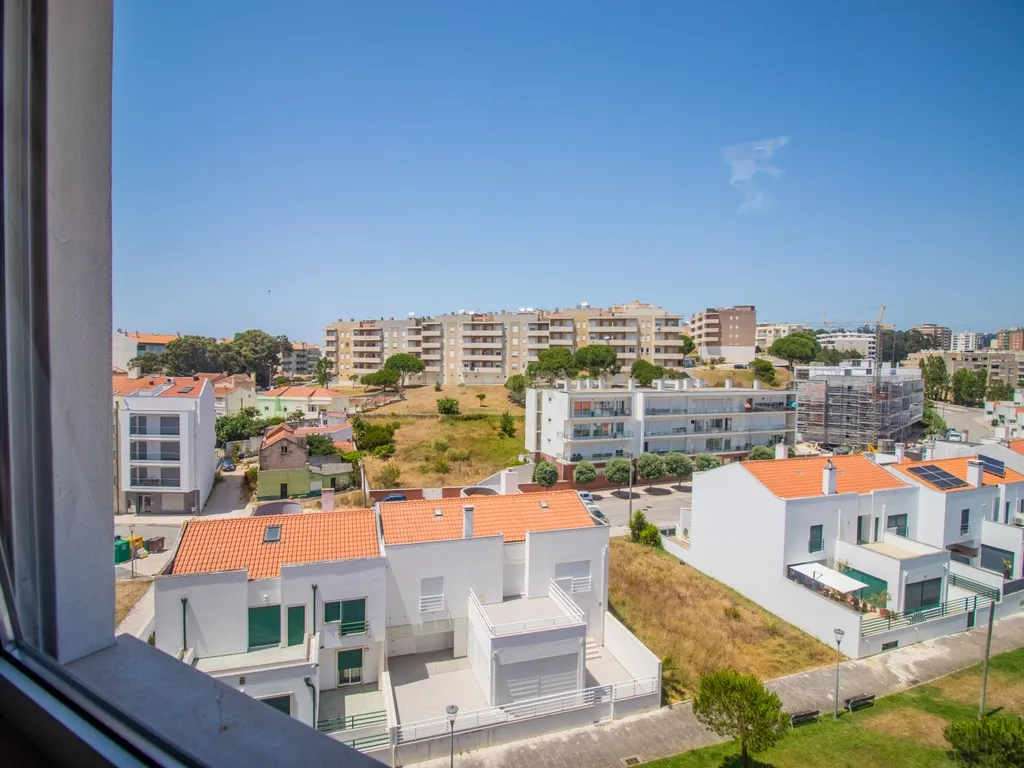 Apartamento Moderno na Figueira da Foz com Estacionamento e Elevador - Image 30