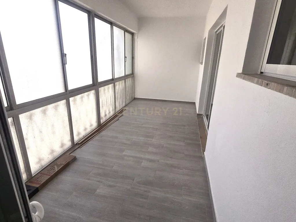 Apartamento T3 Totalmente Remodelado para Arrendamento | Bairro do Liceu | Setúbal - Image 7