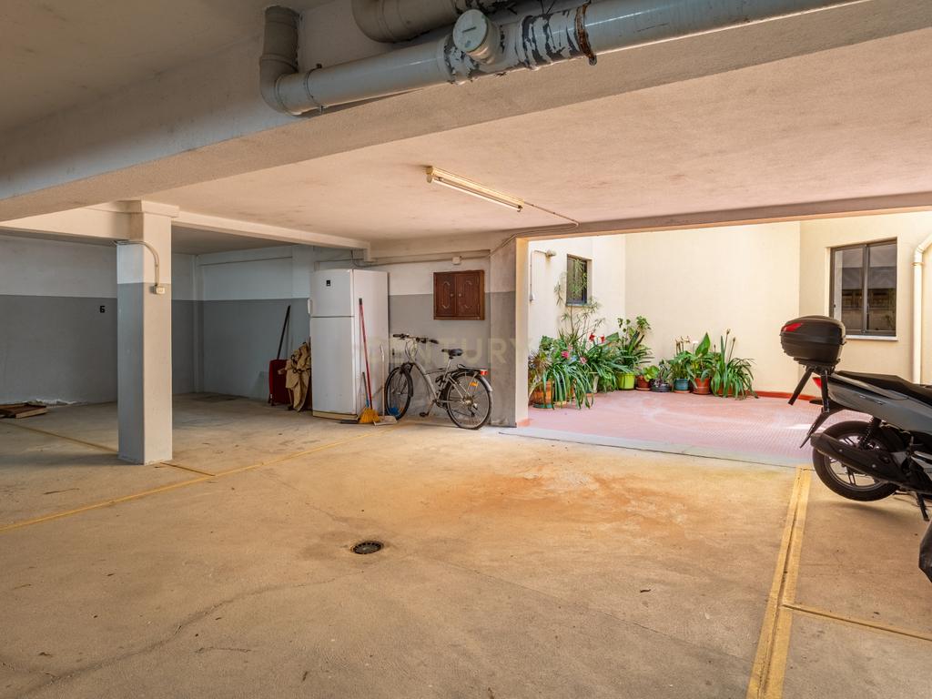 Apartamento T2 com garagem na Costa da Caparica - Image 23