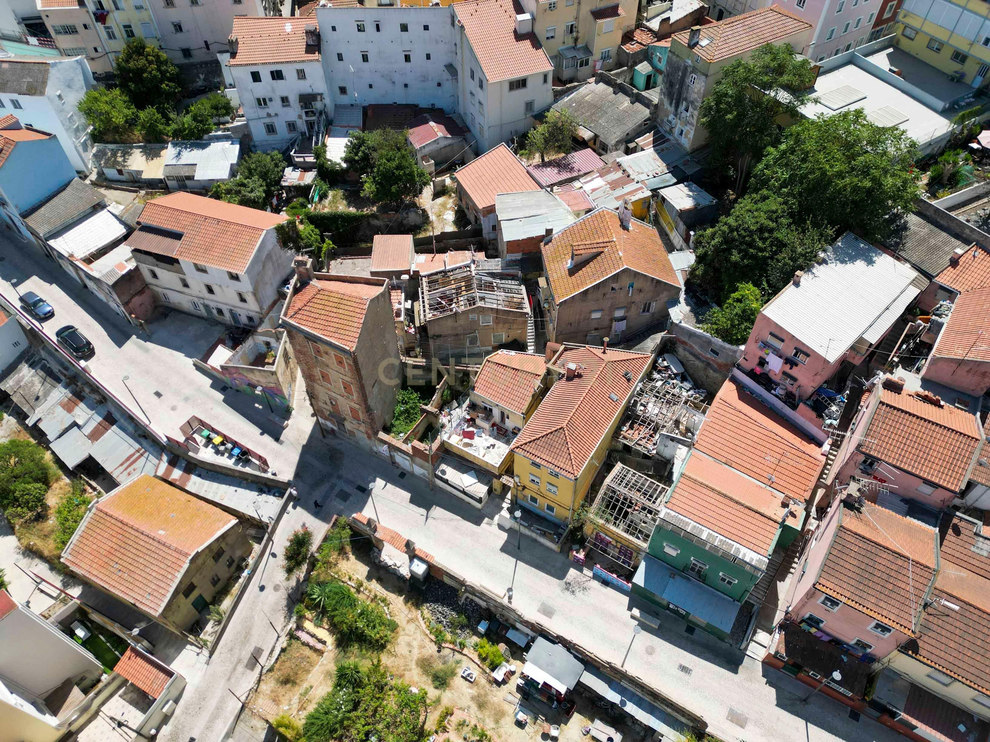 Fotografia 10 de Terreno Urbano em São Vicente, Lisboa - Oportunidade Única