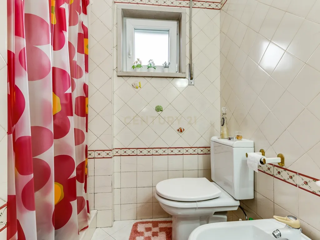 Apartamento T3 em Prior Velho com estacionamento - Image 20
