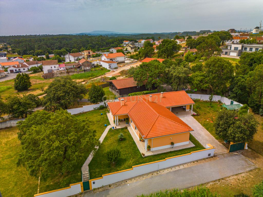 Moradia T3 Benedita - Image 1