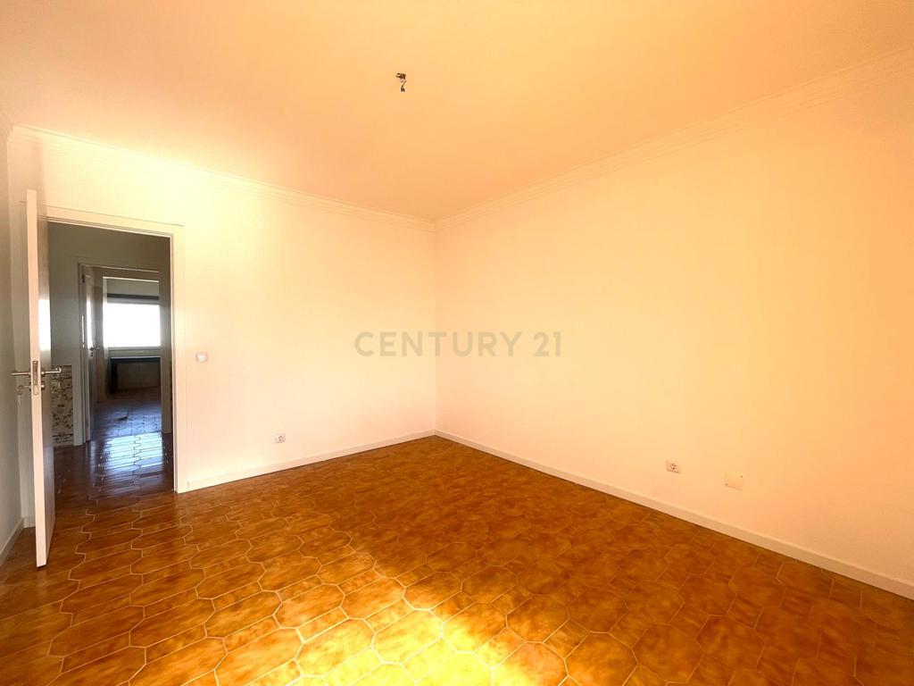 Apartamento T2 na Quintinha, Sesimbra - Oportunidade € 235.000€ - Image 8