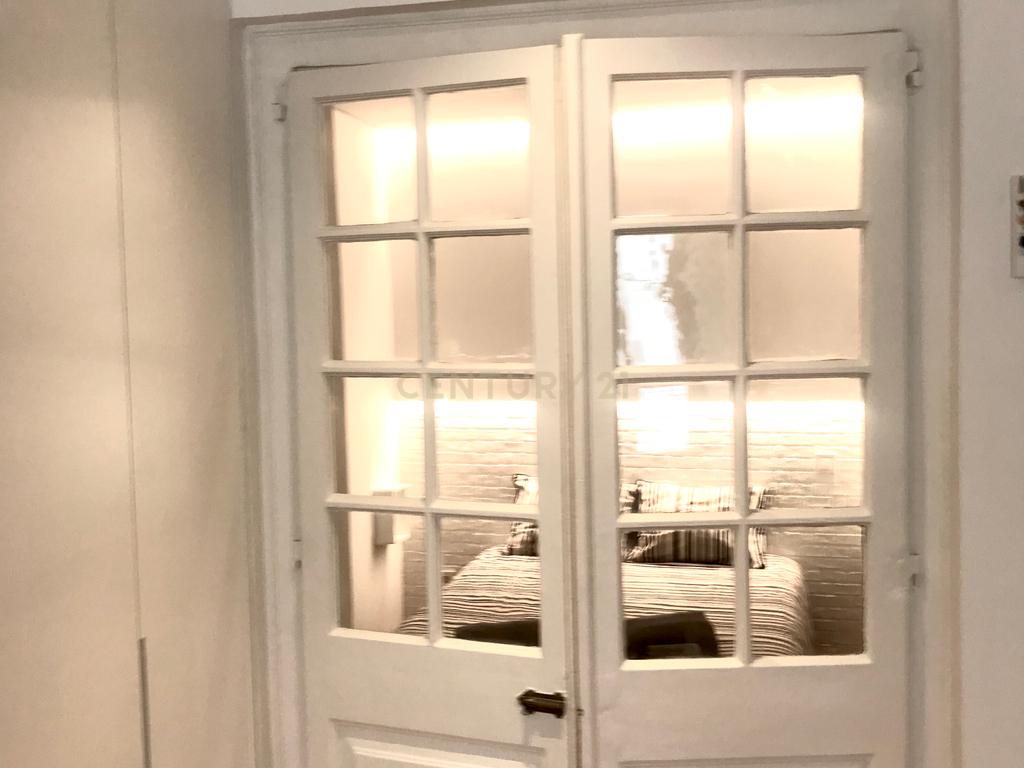 T1 remodelado com varanda no coração de Alfama - Image 13