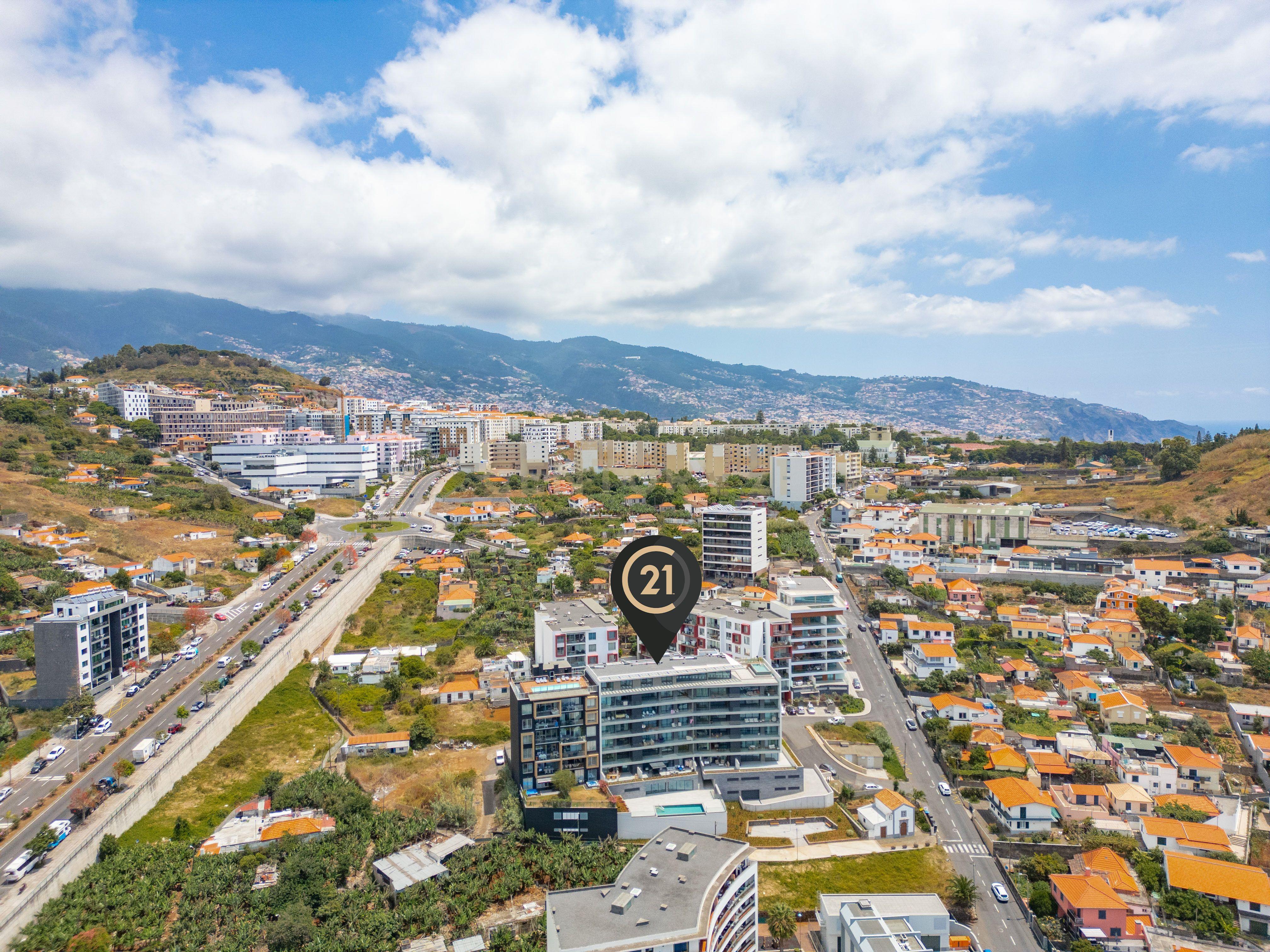 Fotografia 3 de Apartamento T1 Novo a Estrear no Amparo – Vista Mar, Piscina e Ginásio
