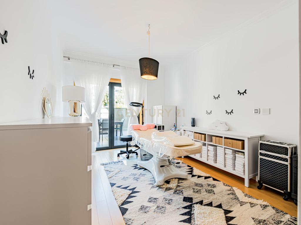 Apartamento T3 em Cascais com Terraço - Image 13