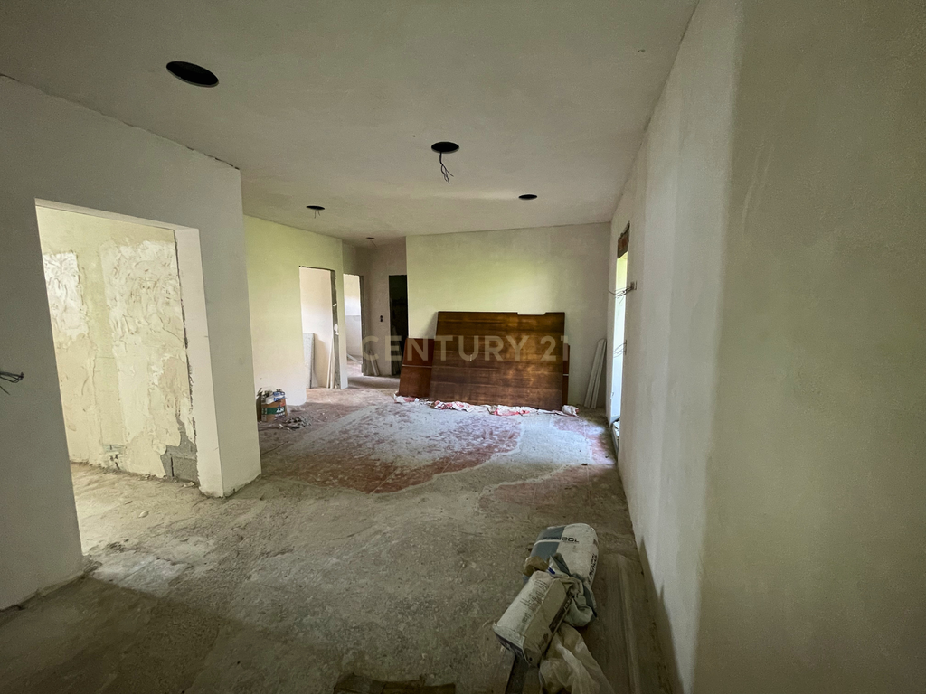 Casa para restauro em Duas Igrejas / Paredes - Image 18