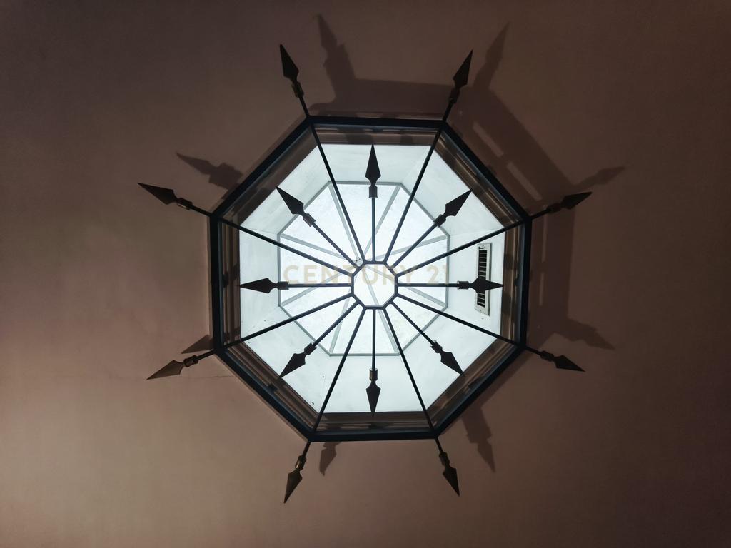 Solar Histórico com Vista Panorâmica na Lagoa - Image 14