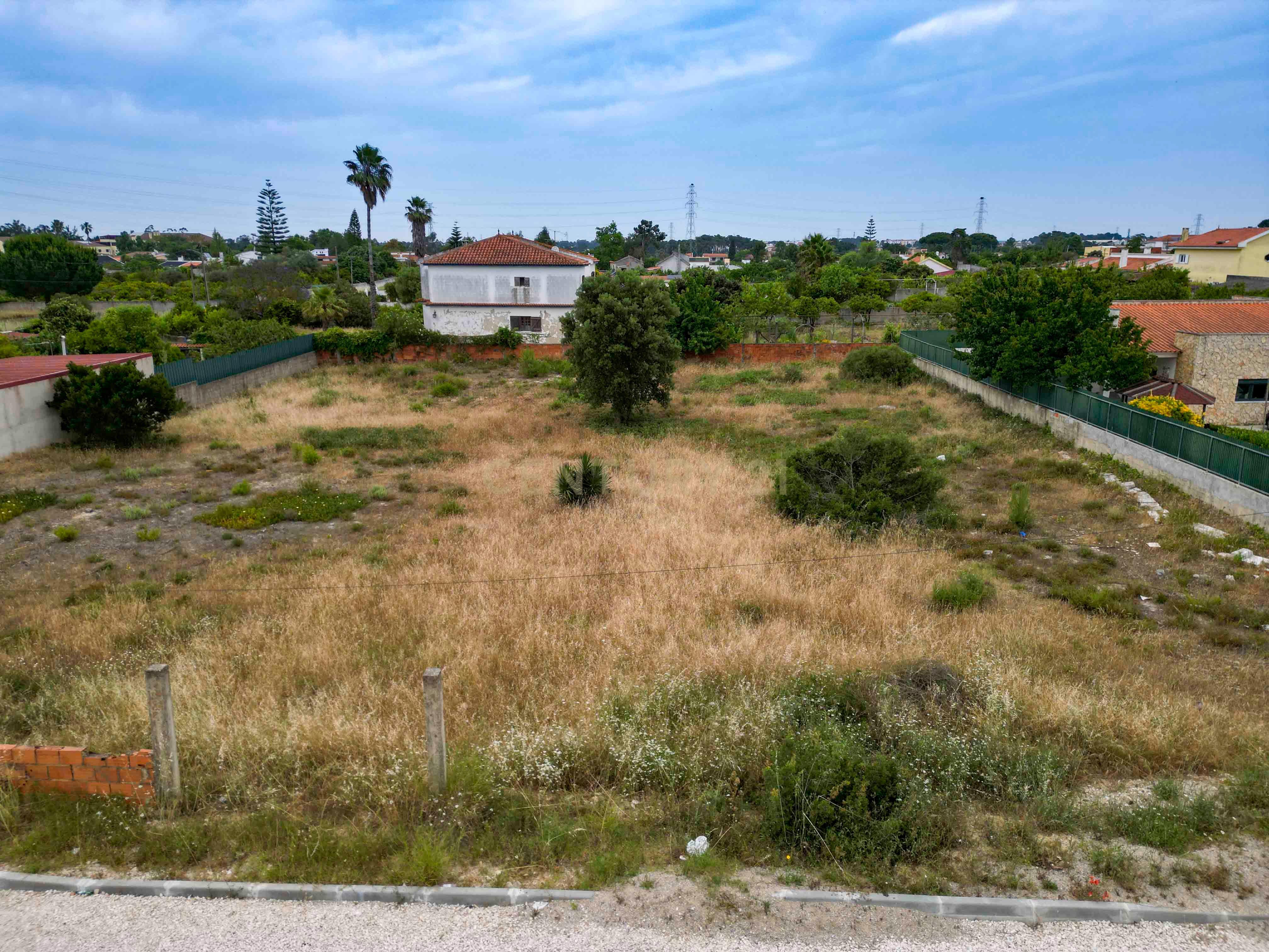 Fotografia 11 de Terreno urbano em Pinhal de Frades, Fernão Ferro, Seixal