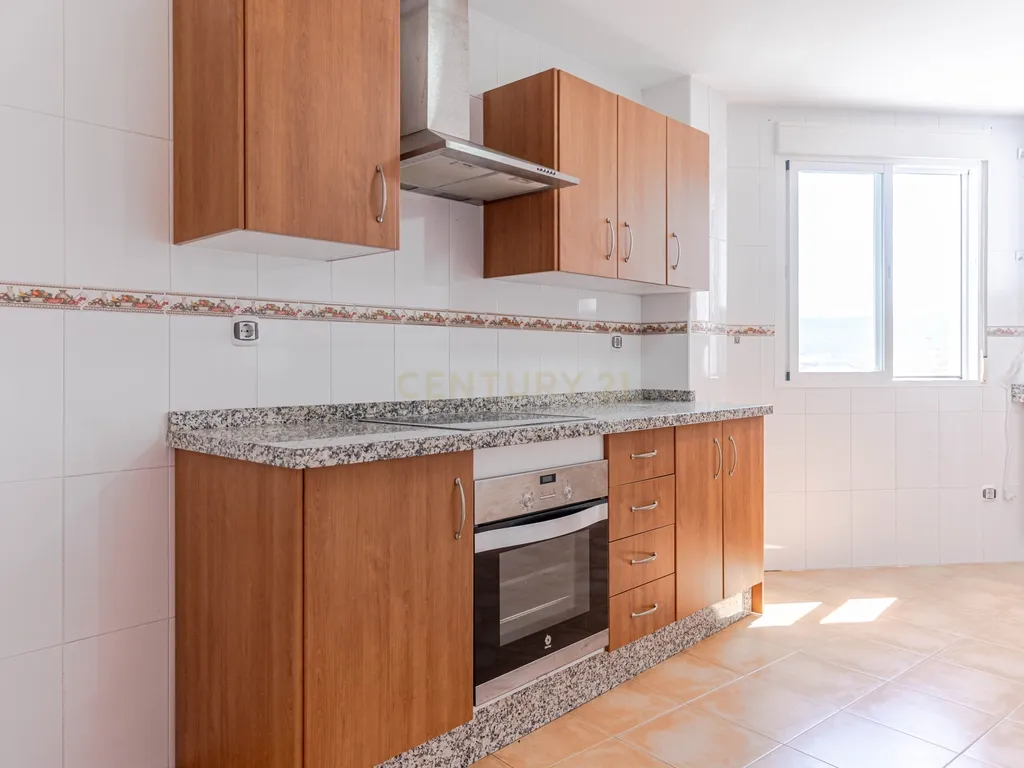 Apartamento T4 com Vista Panorâmica em Pulianas, Granada - Image 15