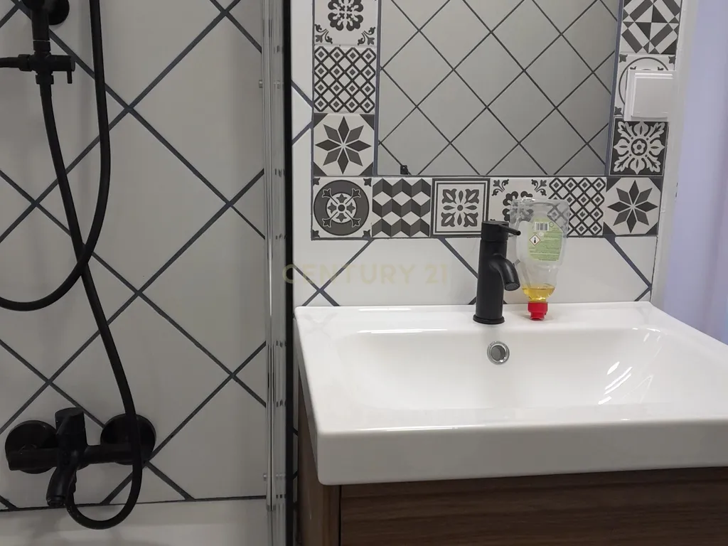 Apartamento Moderno T3 em Carnaxide / Oeiras com Ar Condicionado e Elevador - Image 18