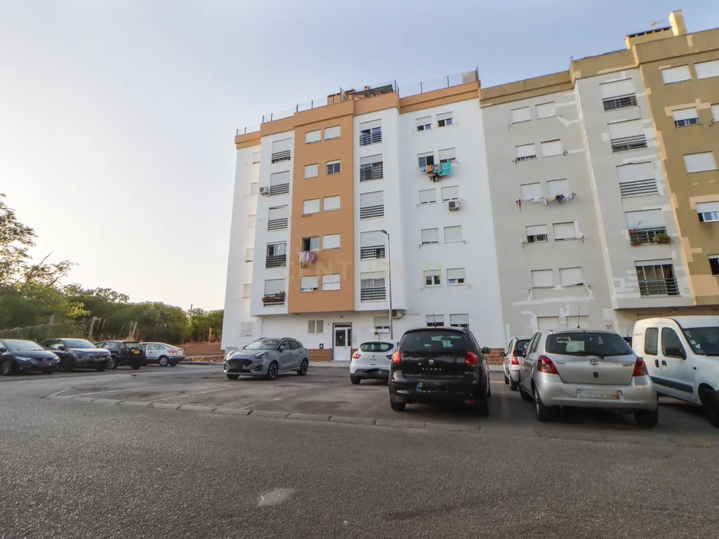 Apartamento T1 em Farinheiras - Aldeia de Paio Pires - Seixal - Image 13