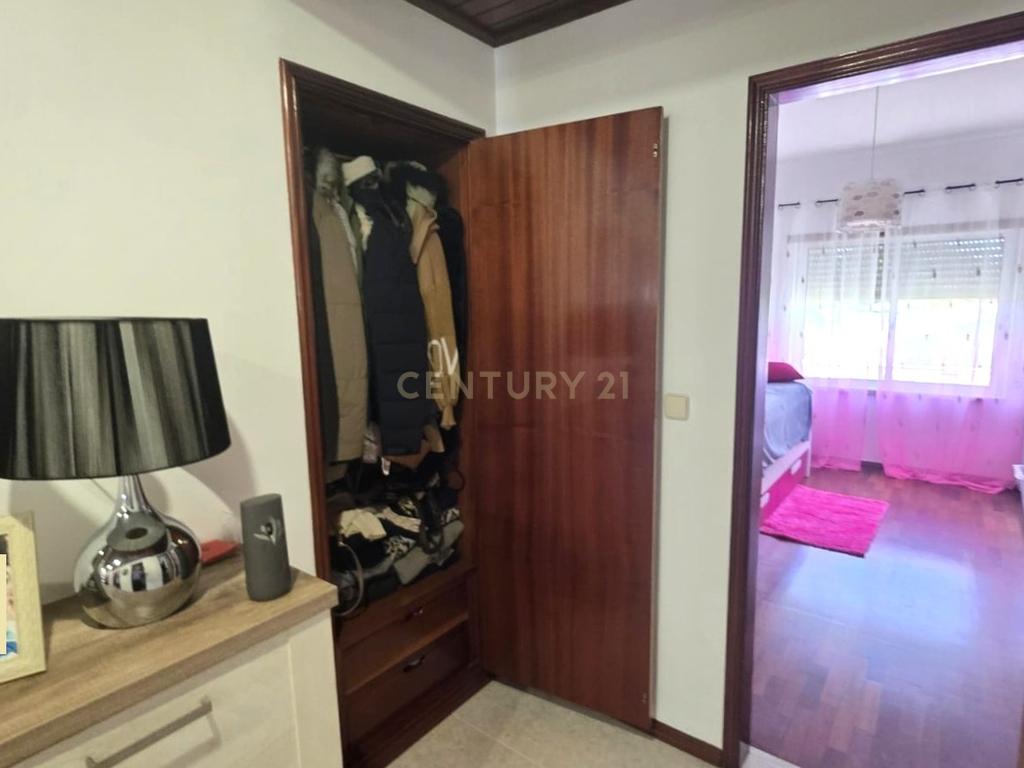 Apartamento T3 na Amora com ótimas áreas ( Novo periodo para visitas próxima 5 feira, de tarde,  dia 5 Junho 2025 - Image 17