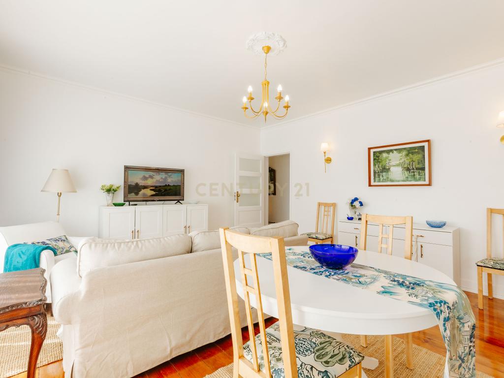 Apartamento T3+1 para Arrendar na Av de Roma completamente Mobilado I Equipado e com utensílios - Image 2