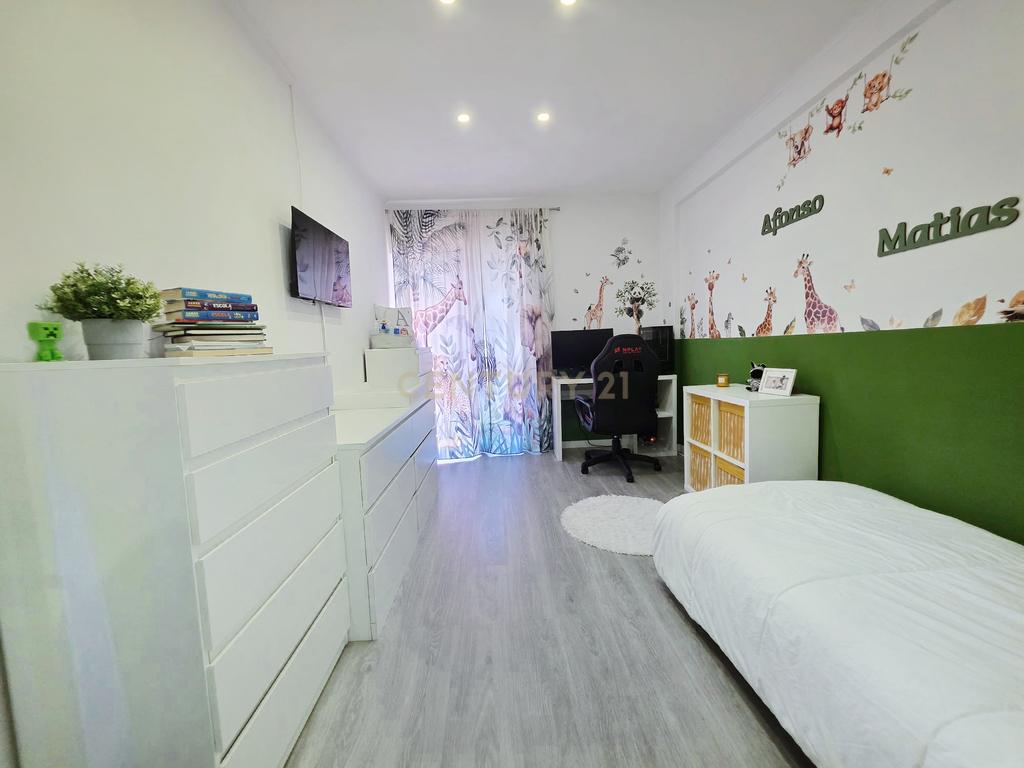 T2 - Santa Iria de Azóia, Loures - Image 15