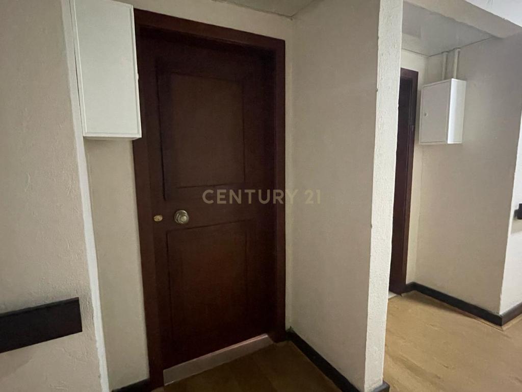 Escritório T2 em Alcântara, Lisboa - Image 4