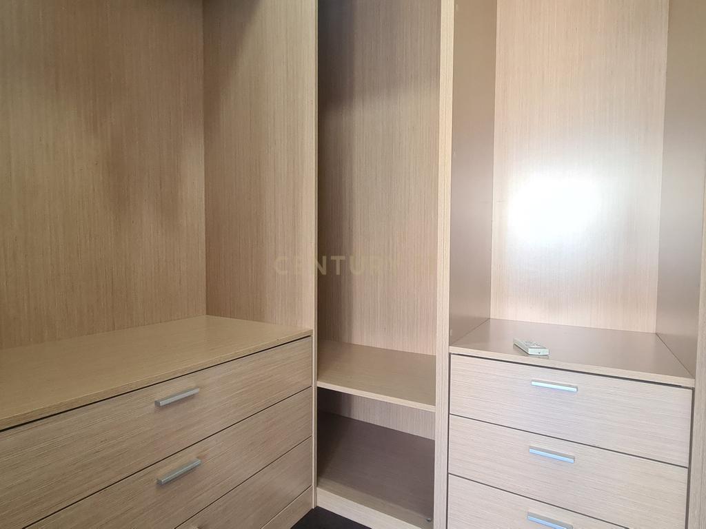 Apartamento Renovado T2 em Santa Clara, Lisboa - Image 21