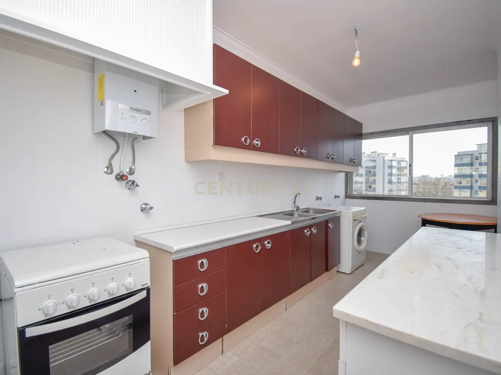 Apartamento T3 com Vista Mar, em São João do Estoril - Image 19
