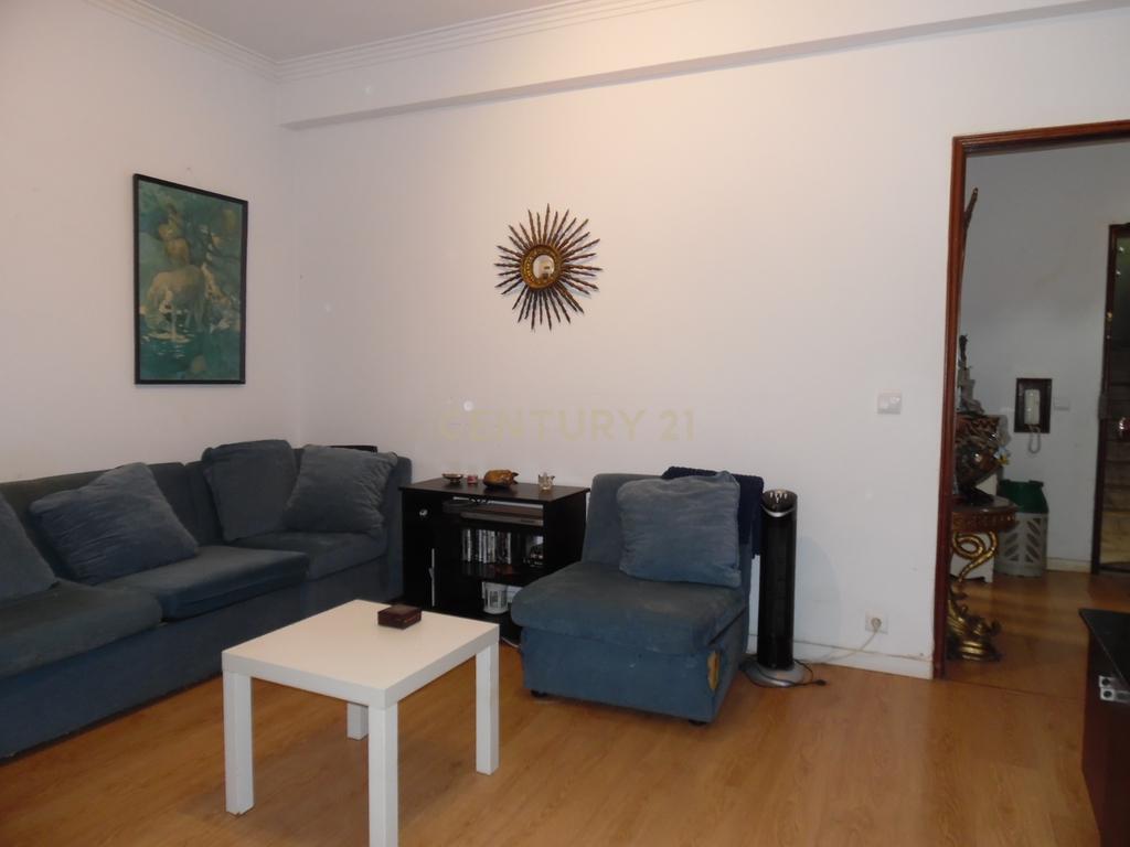 Apartamento T1 em Águas Livres, Amadora - Oportunidade Única - Image 5